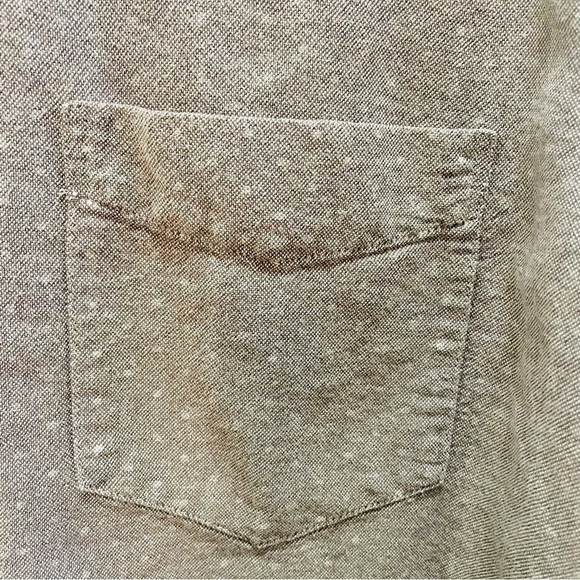 American Eagle Gray Dot Classic Fit Button Down Shirt Medium - Picture 2 of 7